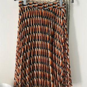 Fun daytime skirt for work. Slightly passed knee